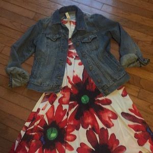 NWT Vibrant, Silky Dress